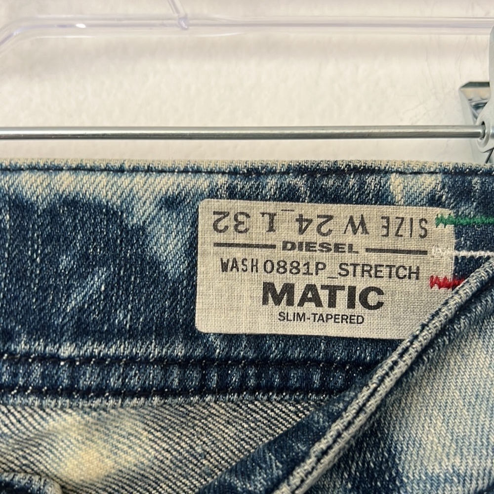 Diesel Industry Women’s Magic Jeans Size W24 L32 Distressed with Patchwork - Picture 3 of 10